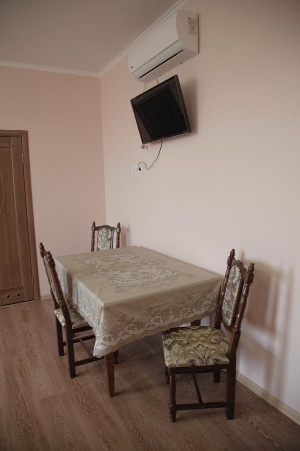 Alekselena Malekhuv Exterior foto